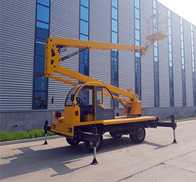 Self-Propelled Boom Lift